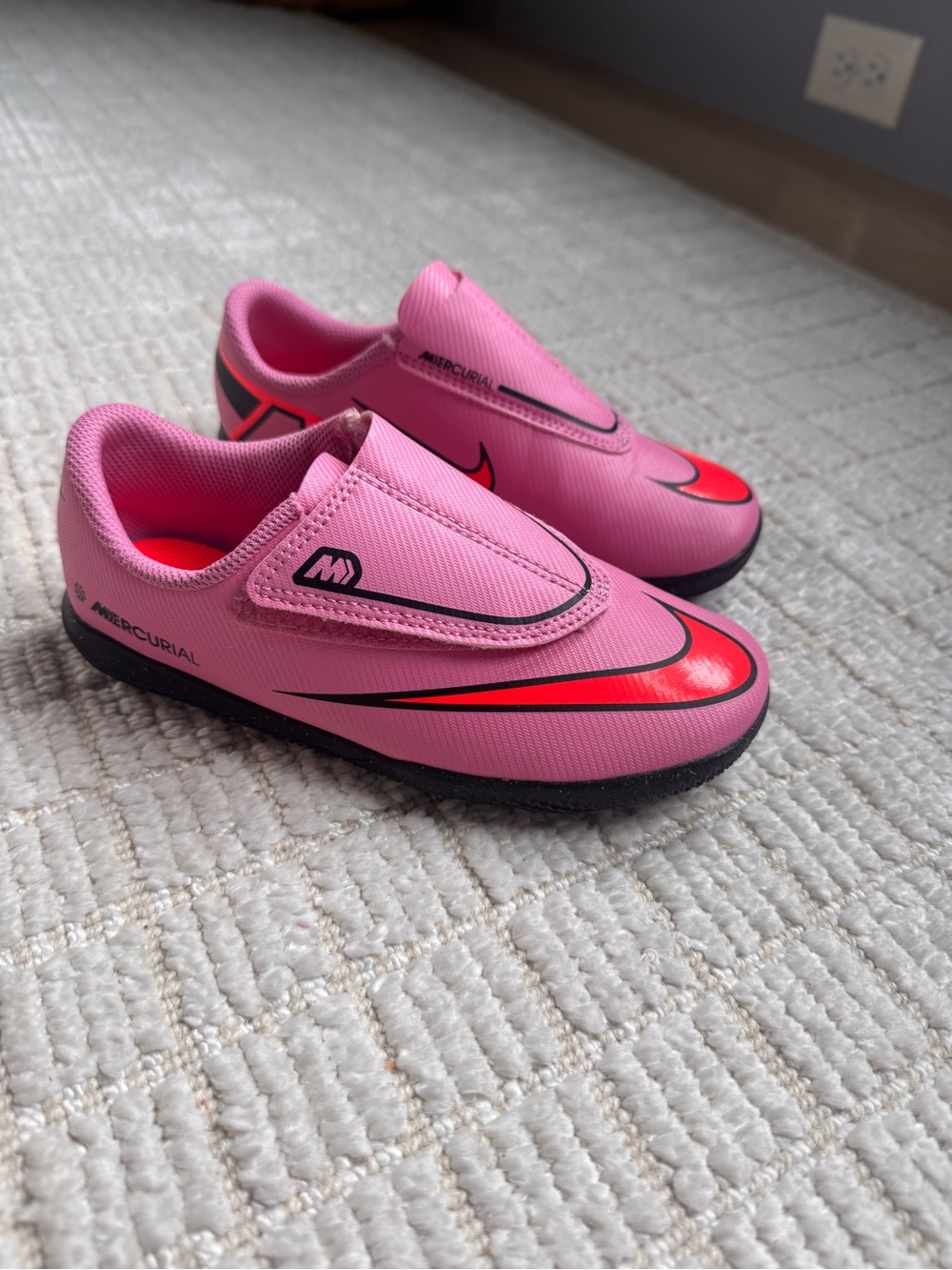 Nike Kids Pink and Red Slip-On Mercurial Sneakers